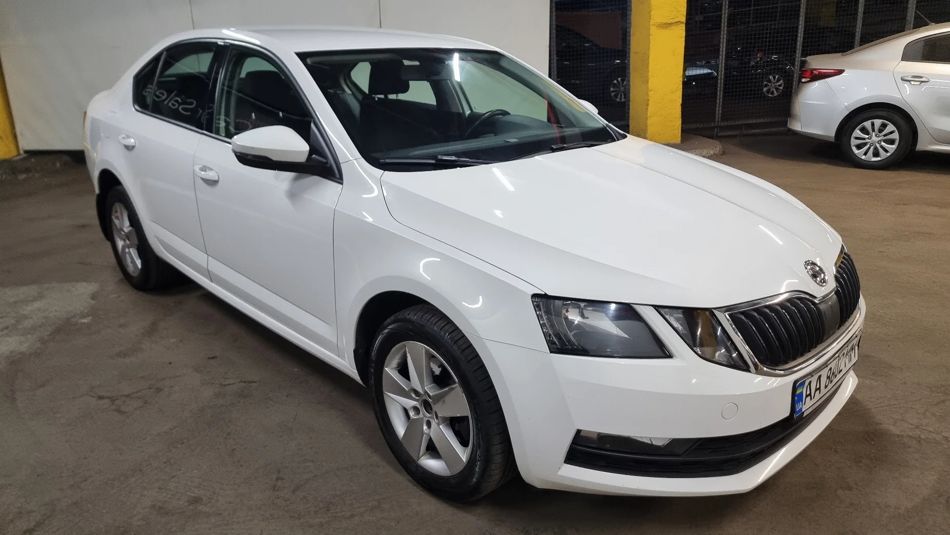 Skoda Octavia photo